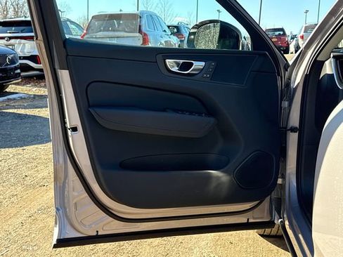 New 2026 Volvo XC60 B5 Plus w/ Protection Package Premier image 9