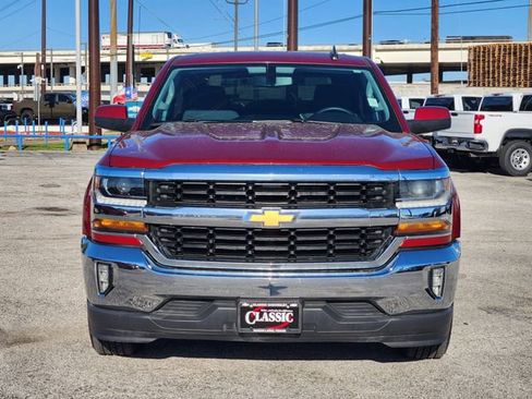 Used 2018 Chevrolet Silverado 1500 LT w/ Texas Edition image 2