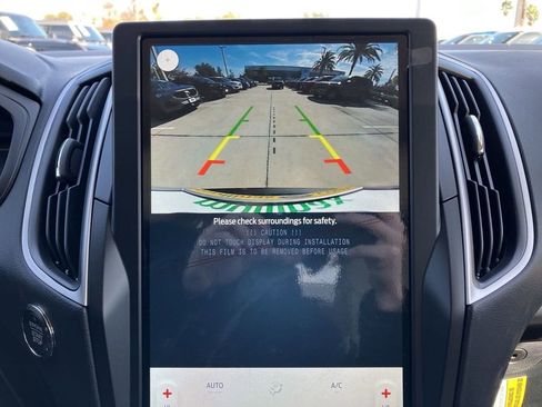 New 2024 Ford Edge SE image 8