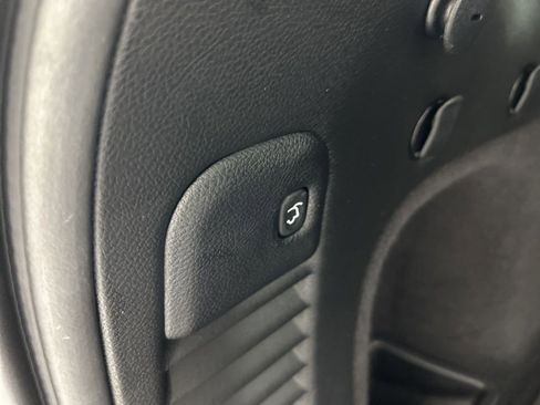 Used 2021 Jeep Grand Cherokee Overland AWD/4WD image 32
