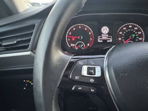 Used 2020 Volkswagen Jetta SE w/ SE Cold Weather Package FWD image 26