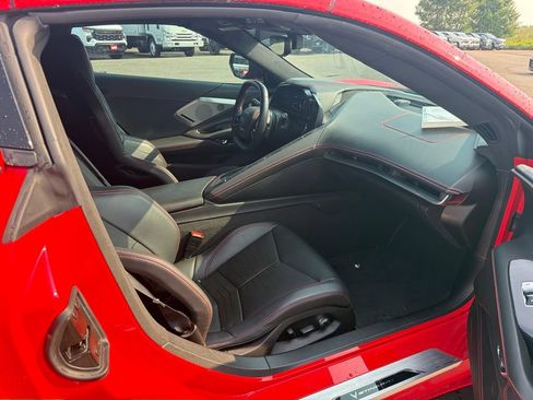 Certified 2021 Chevrolet Corvette Stingray Premium Cpe w/ Z51 Performance Package RWD image 30