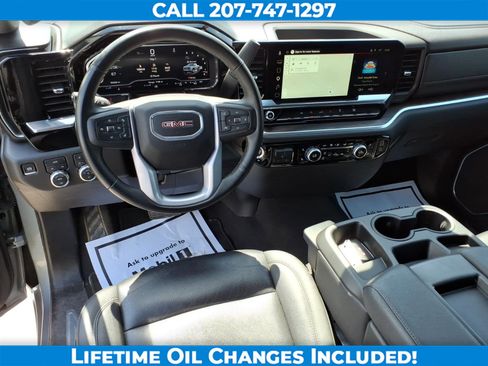 Used 2025 GMC Sierra 1500 SLT AWD/4WD image 15