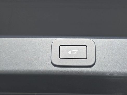 Used 2026 Land Rover Range Rover Sport Dynamic SE AWD/4WD image 13