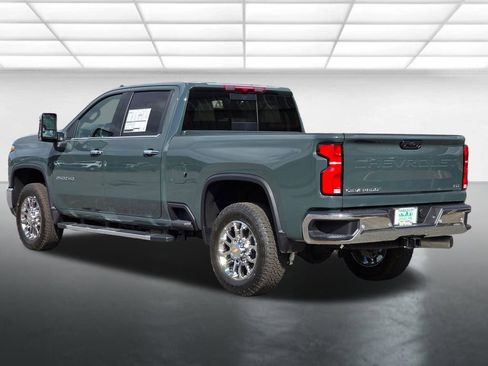 New 2026 Chevrolet Silverado 2500 LTZ w/ LTZ Plus Package AWD/4WD image 17