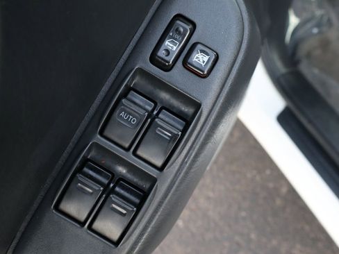 Used 2005 Toyota RAV4 4WD image 27