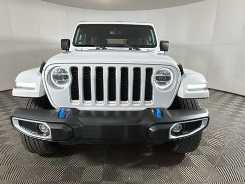 Used 2022 Jeep Wrangler Unlimited Sahara AWD/4WD image 8