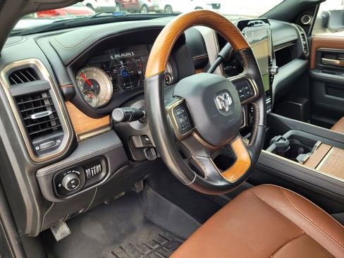 Used 2022 RAM 3500 Limited AWD/4WD image 25