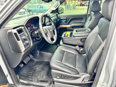 Used 2018 Chevrolet Silverado 1500 LTZ w/ LTZ Plus Package image 9