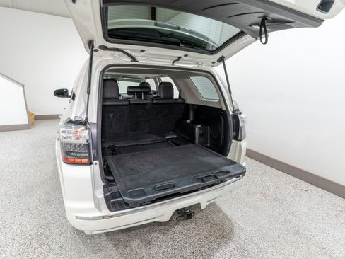 Used 2018 Toyota 4Runner Limited image 34