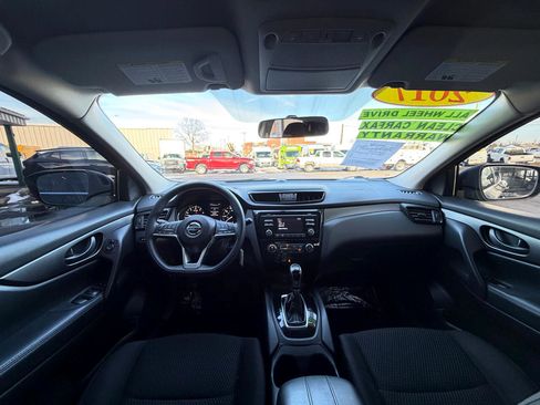 Used 2017 Nissan Rogue Sport S w/ S Appearance Package image 16