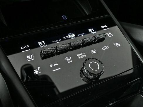 New 2026 Porsche Cayenne GTS image 21