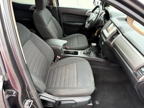 Used 2019 Ford Ranger XLT w/ Equipment Group 301A Mid image 16