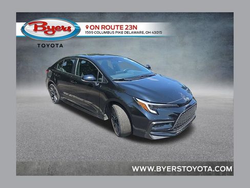 Used 2025 Toyota Corolla SE FWD image 1