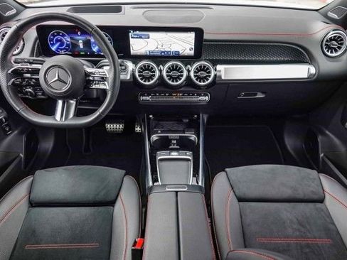 Used 2024 Mercedes-Benz EQB 350 4MATIC SUV image 12