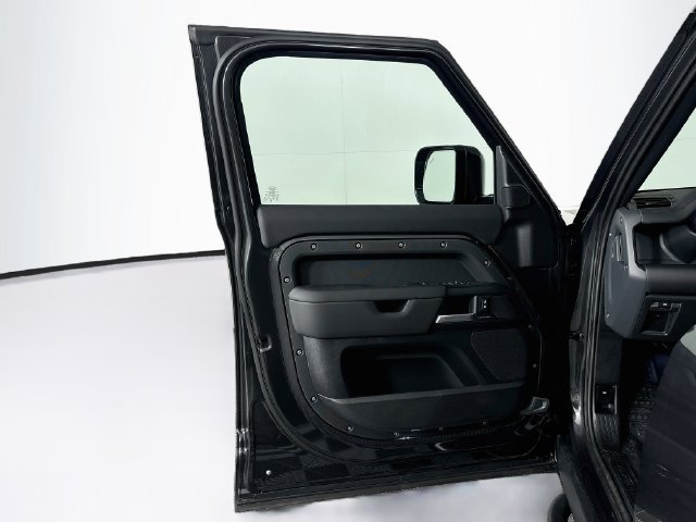 New 2026 Land Rover Defender 110 S AWD/4WD image 11