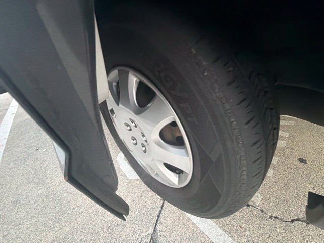 Used 2011 Dodge Grand Caravan Express FWD image 21