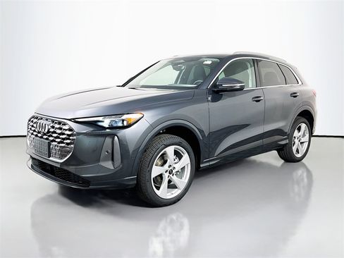 New 2025 Audi Q5 Premium Plus image 3