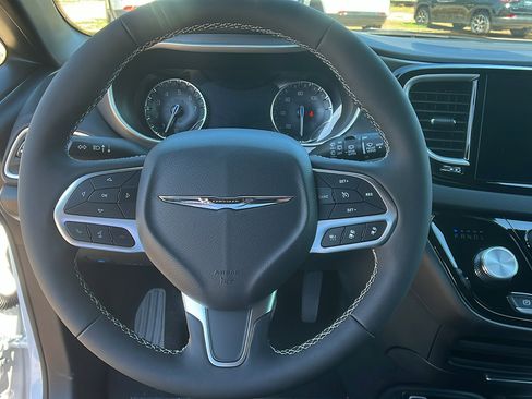 New 2026 Chrysler Voyager LX image 23