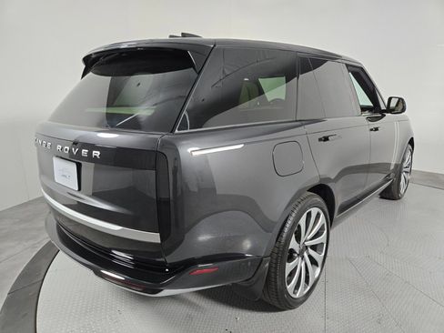 New 2026 Land Rover Range Rover Autobiography AWD/4WD image 2