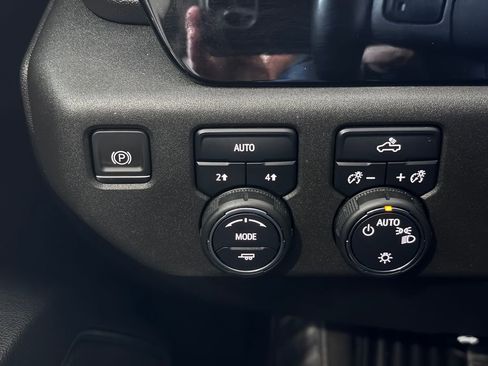 Certified 2023 Chevrolet Silverado 1500 LT image 22