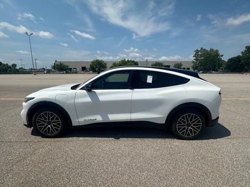 Used 2024 Ford Mustang Mach-E Premium AWD/4WD image 4