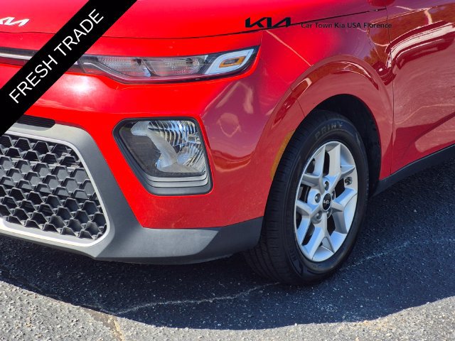 Certified 2022 Kia Soul LX w/ Technology Package FWD image 7