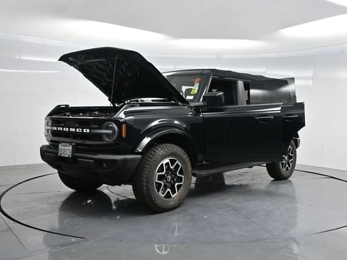 Used 2022 Ford Bronco Outer Banks image 35