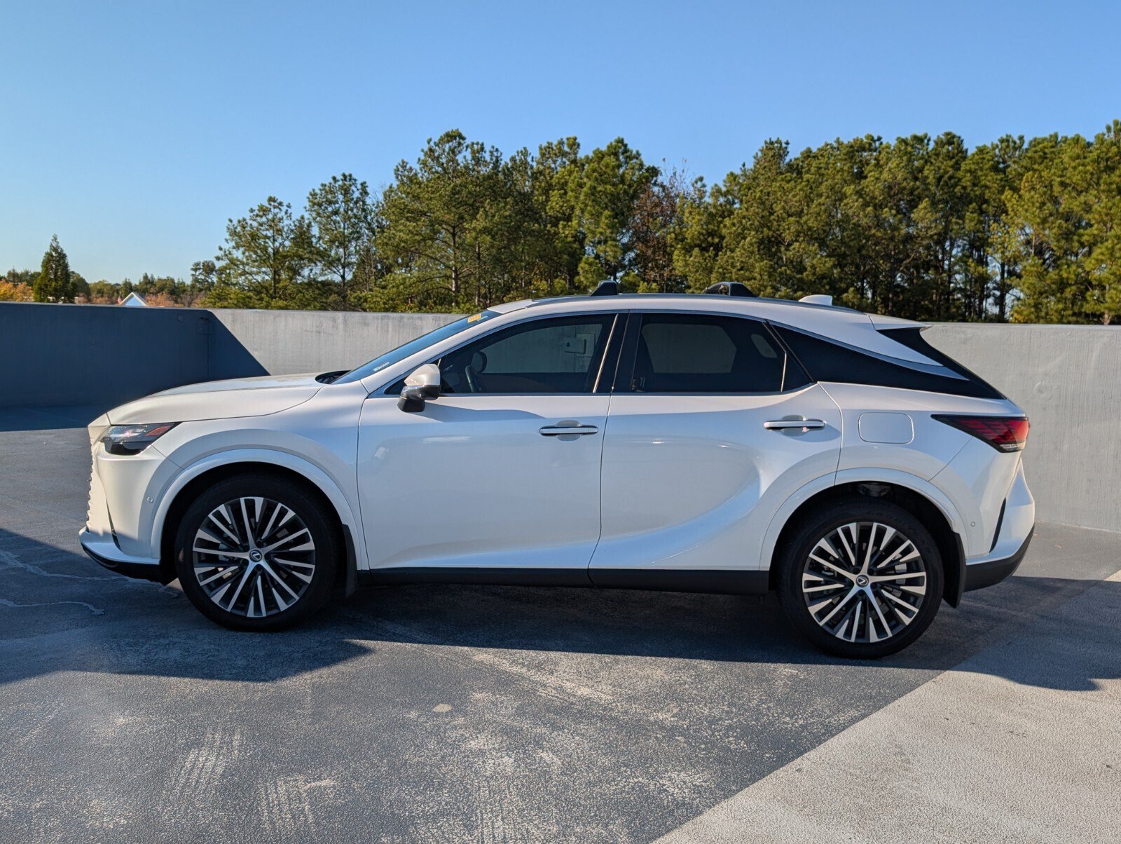 Used 2024 Lexus RX 350 Premium Plus w/ Convenience Package FWD image 2