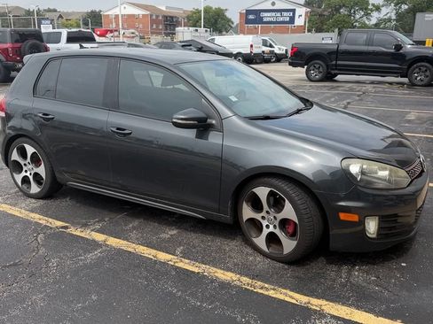 Used 2011 Volkswagen GTI 4-Door FWD image 7