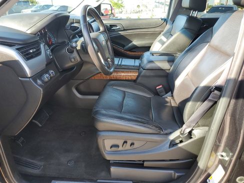 Used 2017 Chevrolet Suburban Premier AWD/4WD image 15