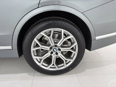 Used 2024 BMW X7 xDrive40i image 51