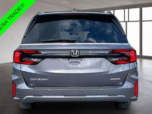 Used 2026 Honda Odyssey Touring image 5