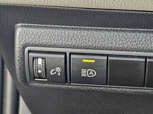 Used 2024 Toyota Corolla SE FWD image 7