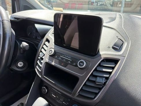Used 2023 Ford Transit Connect XLT FWD image 7
