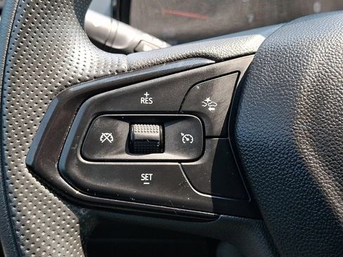 Used 2024 Chevrolet Trax LS w/ LS Convenience Package FWD image 22