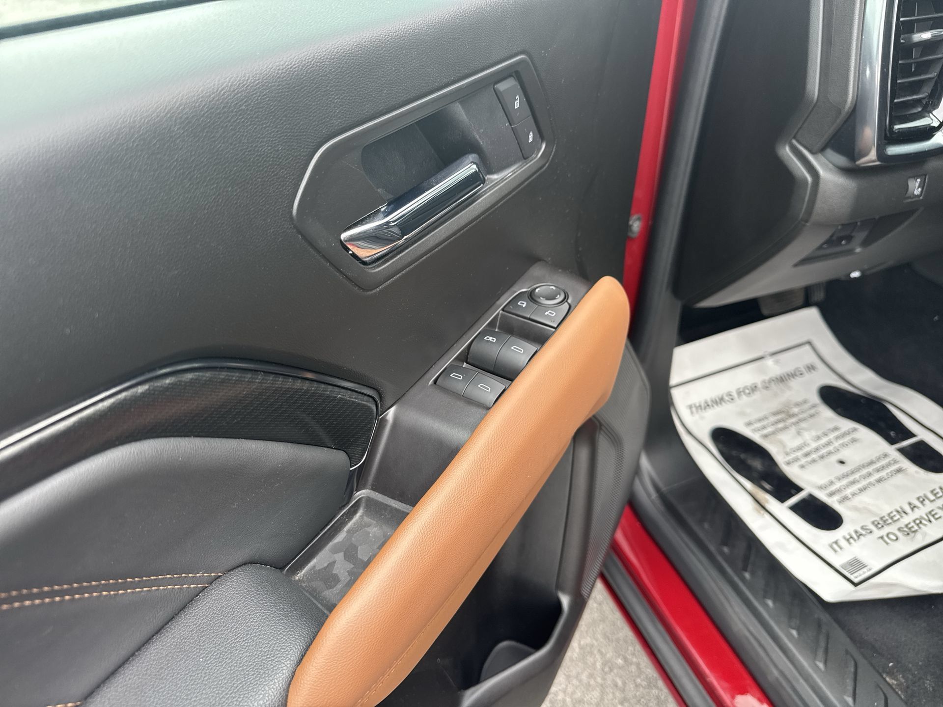 Used 2025 GMC Canyon AT4 AWD/4WD image 23