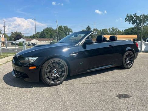 Used 2011 BMW M3 Convertible RWD image 9