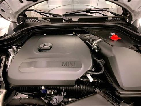 Certified 2025 MINI Cooper S image 9