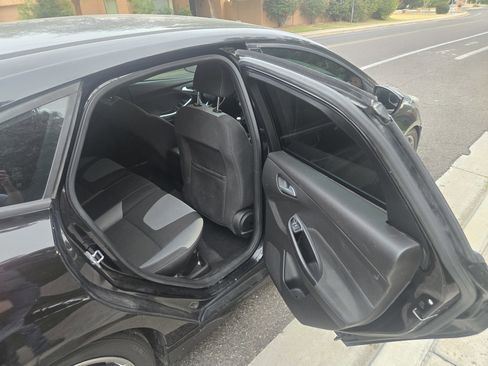 Used 2017 Ford Focus ST image 15