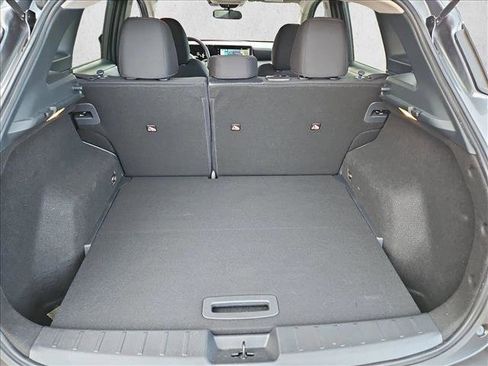 Used 2025 Nissan Kicks SV image 6