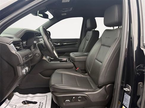 Used 2023 GMC Yukon Denali image 10