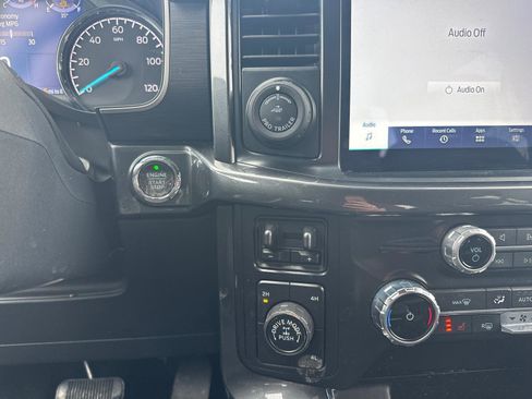 Certified 2022 Ford F150 XLT w/ Equipment Group 302A High image 15