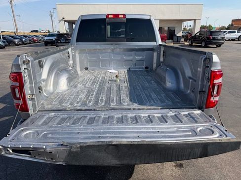 Used 2024 RAM 2500 Laramie w/ Safety Group AWD/4WD image 19