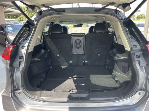 Used 2019 Nissan Rogue SL FWD image 11