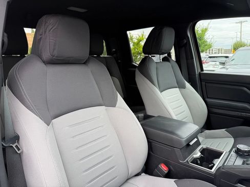 Certified 2025 Toyota Tacoma TRD Sport AWD/4WD image 21