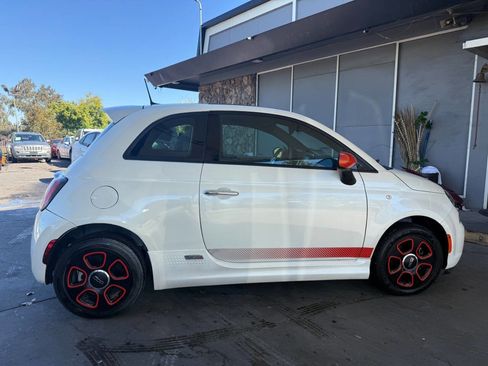 Used 2018 FIAT 500 e w/ Esport Package image 29