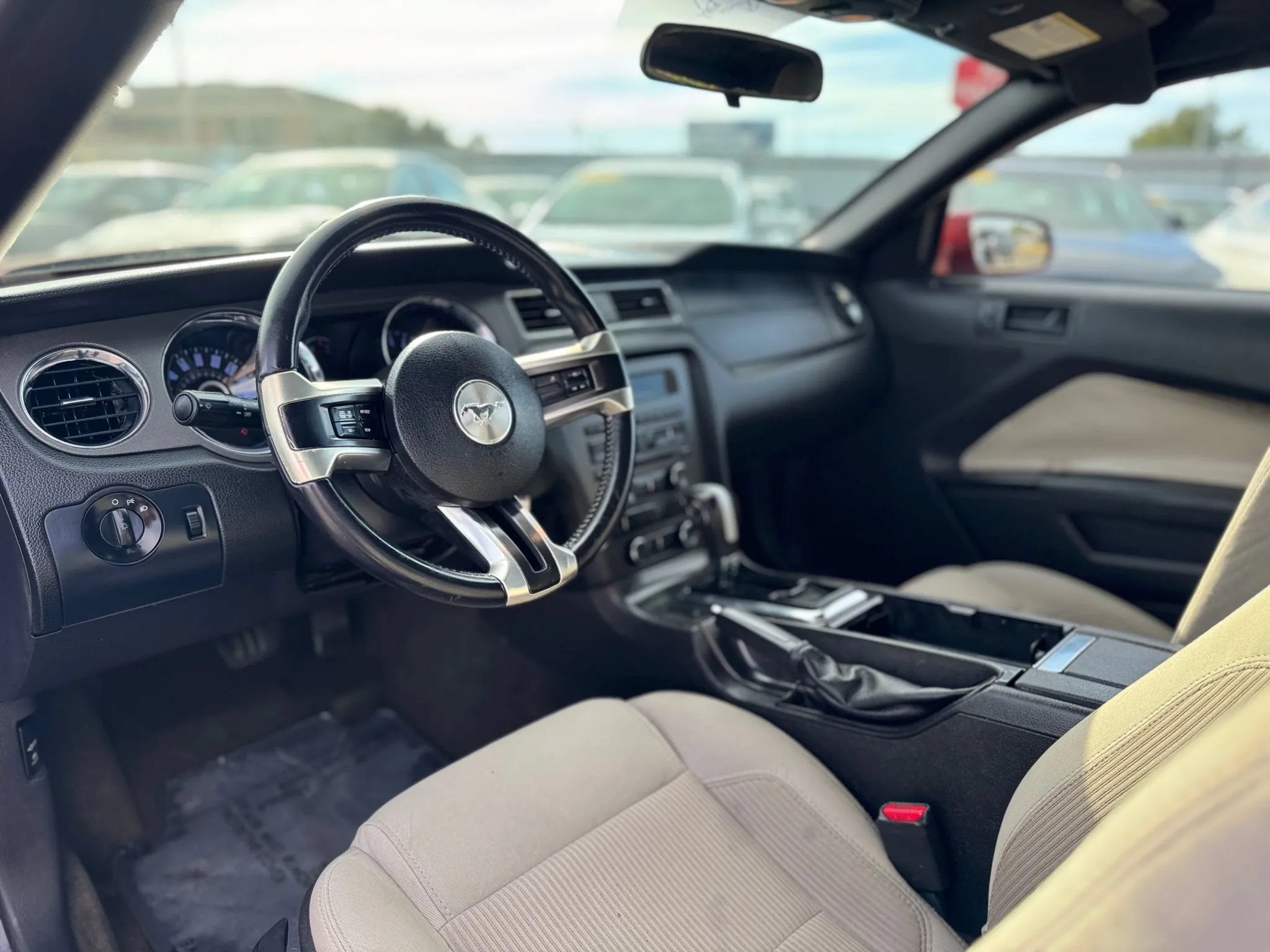 Used 2014 Ford Mustang Convertible RWD image 12