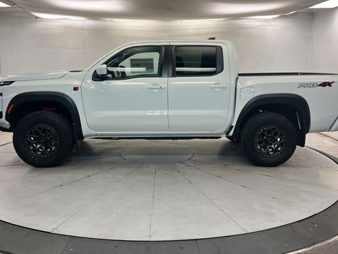 New 2026 Nissan Frontier PRO-4X w/ Pro-4x Convenience Package AWD/4WD image 2