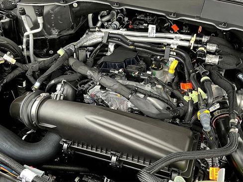 New 2025 Ford Explorer Active w/ Active Comfort Package image 33